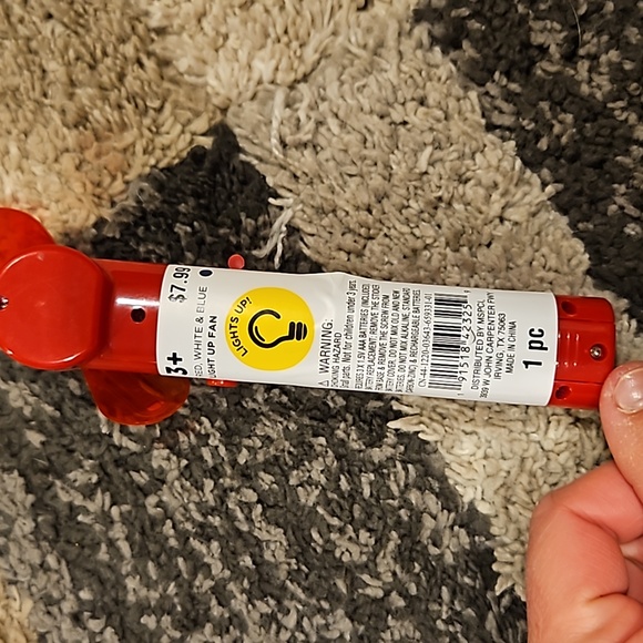 NWT 4th of July Kids Face Art, Festive Light Up Spinners. 8-Piece Bundle ☆Gift - Picture 9 of 9